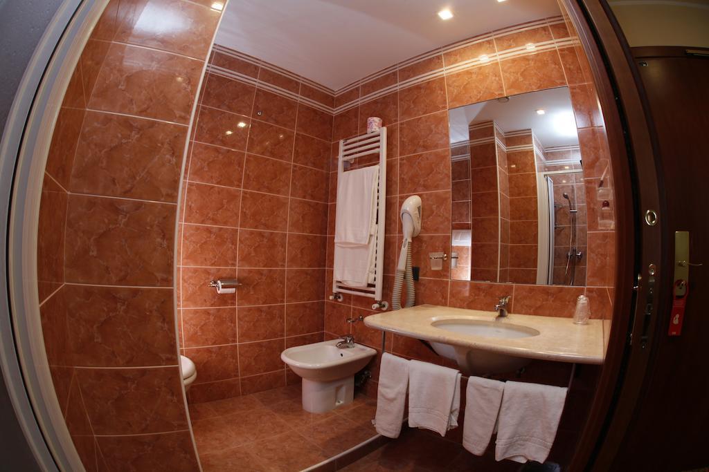 Hotel Colonna Brindisi Extérieur photo