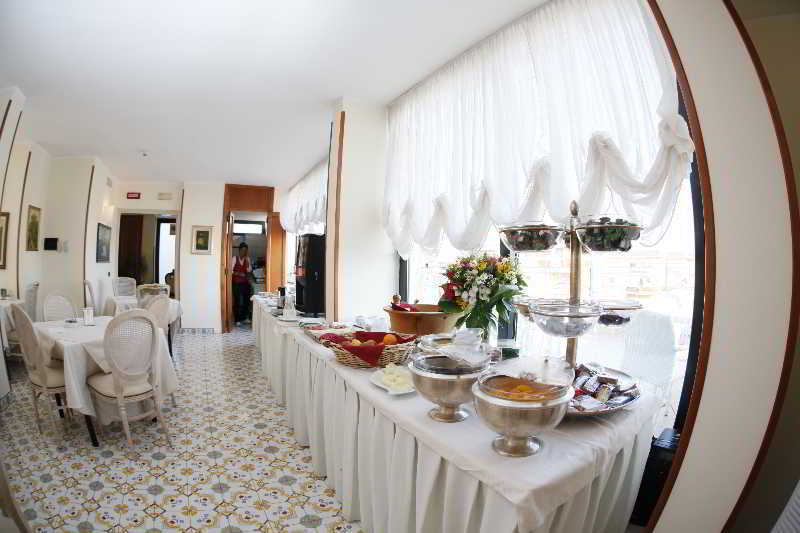 Hotel Colonna Brindisi Extérieur photo
